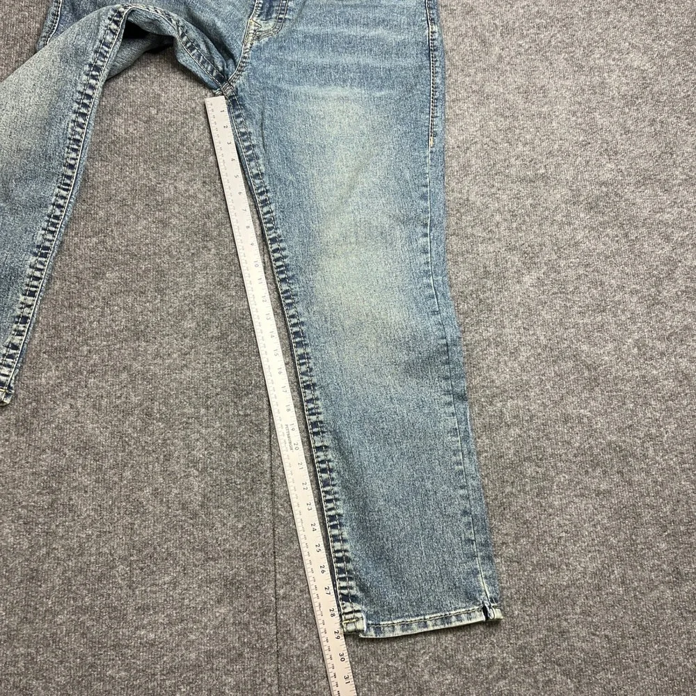 True Religion Mens 36 Geno Big T Flap Slim Jeans Light Wash Blue‎ 70219N30R1